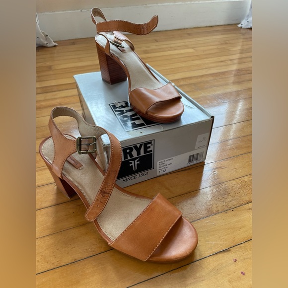 Frye Shoes - Frye Blake 2 Piece Natural Size 11
